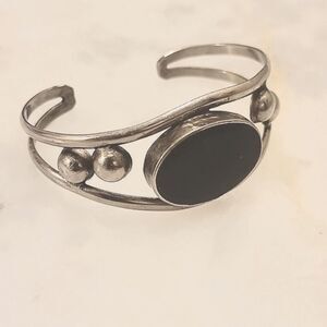 Signed Vintage Taxco Mexico 925 Sterling Silver Black Onyx Cuff Bangle Bracelet